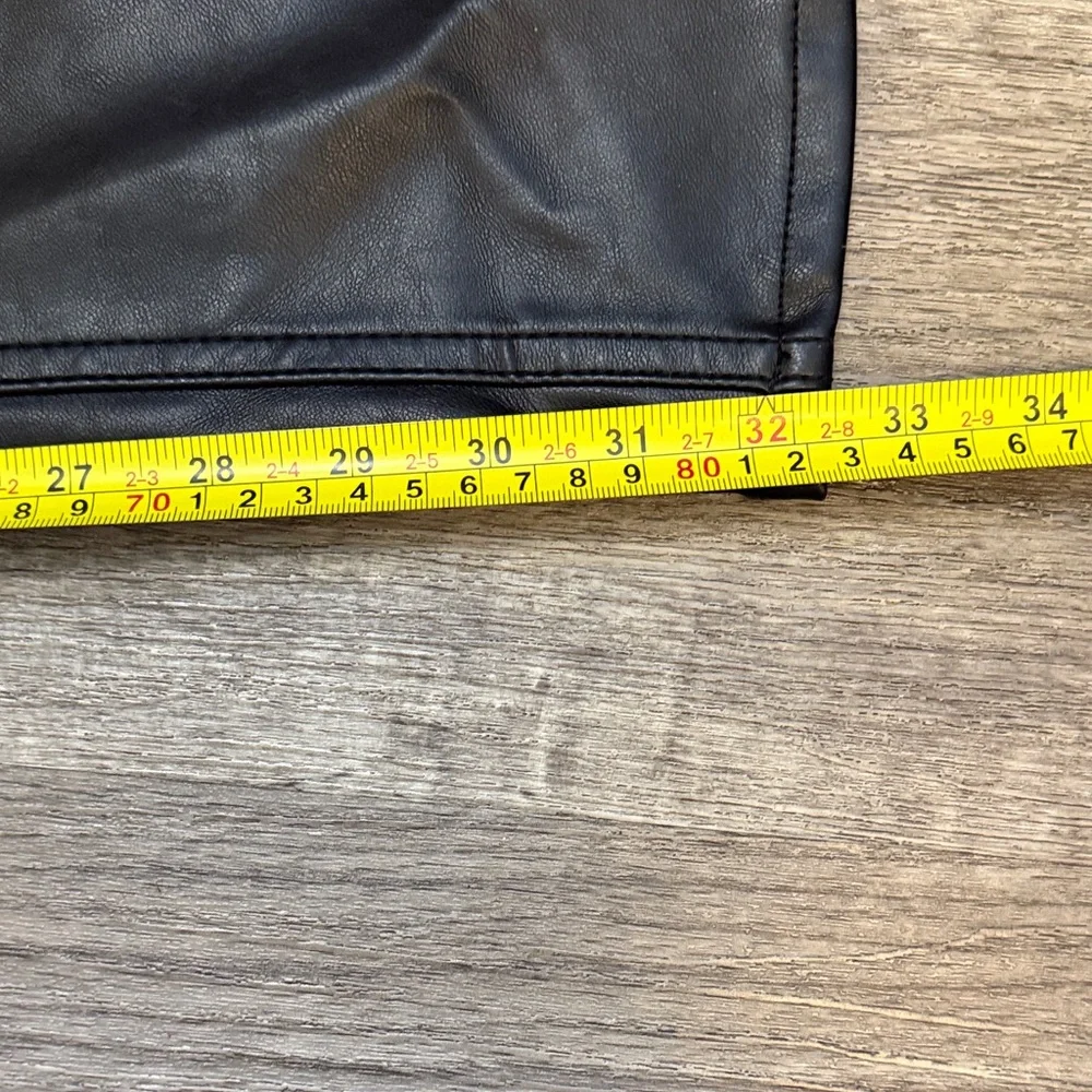 GAP Women's Cheeky Straight Leg High Rise in Black Faux Leather - Picture 3 of 10